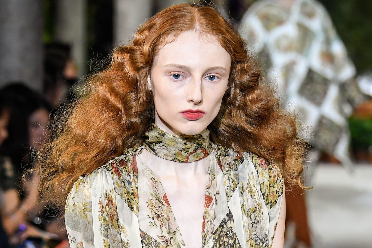 A model with frizzy hair at the Oscar de la Renta show in New York City, Feb. 12, 2019.