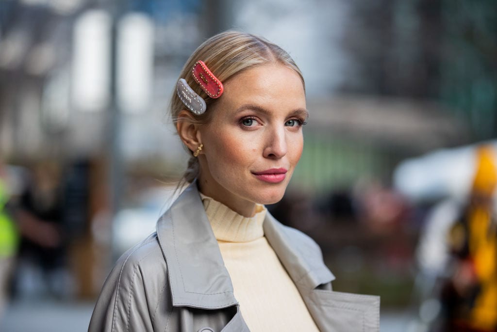 LONDON, ENGLAND - FEBRUARY 17: Leonie Hanne is seen wearing Prada hair clip outside Christopher Kane during London Fashion Week February 2020 on February 17, 2020 in London, England. (Photo by Christian Vierig/Getty Images)