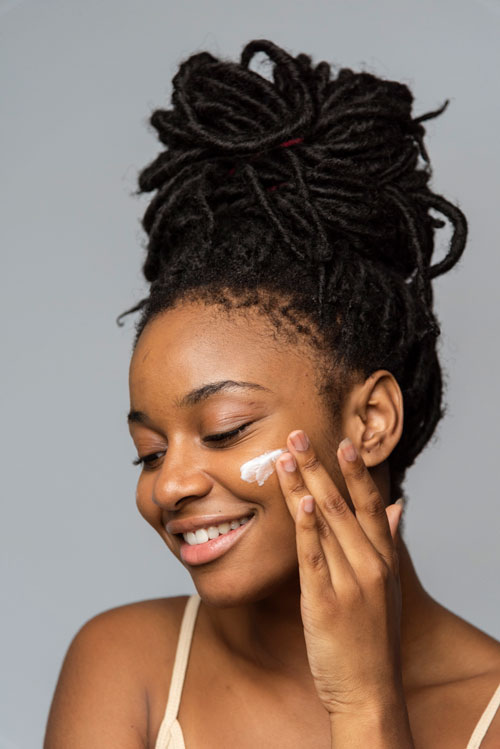 Guide to Transitioning Your Skincare Routine From Summer to Fall