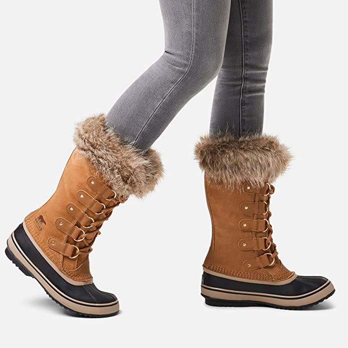 Snow Boots You'll Want To Wear All Winter Long - Sunday Edit