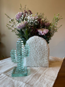 Steps to make DIY sherpa vase