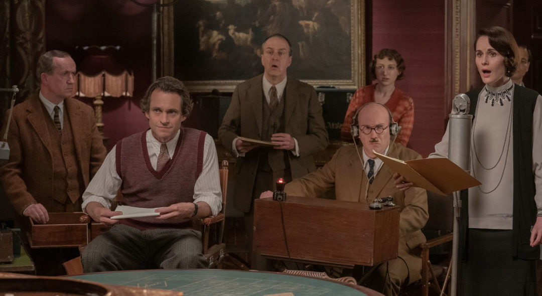 (l-r.) Hugh Dancy stars as Jack Barber, Kevin Doyle as Mr. Molesley, Alex MacQueen as Mr. Stubbins and Michelle Dockery as Lady Mary in DOWNTON ABBEY: A New Era