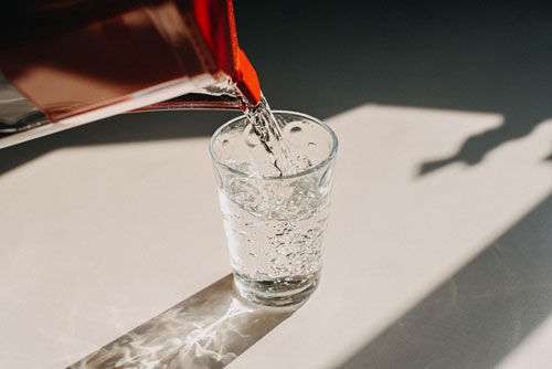 Room Temperature or Ice Cold: How Should You Be Drinking Water